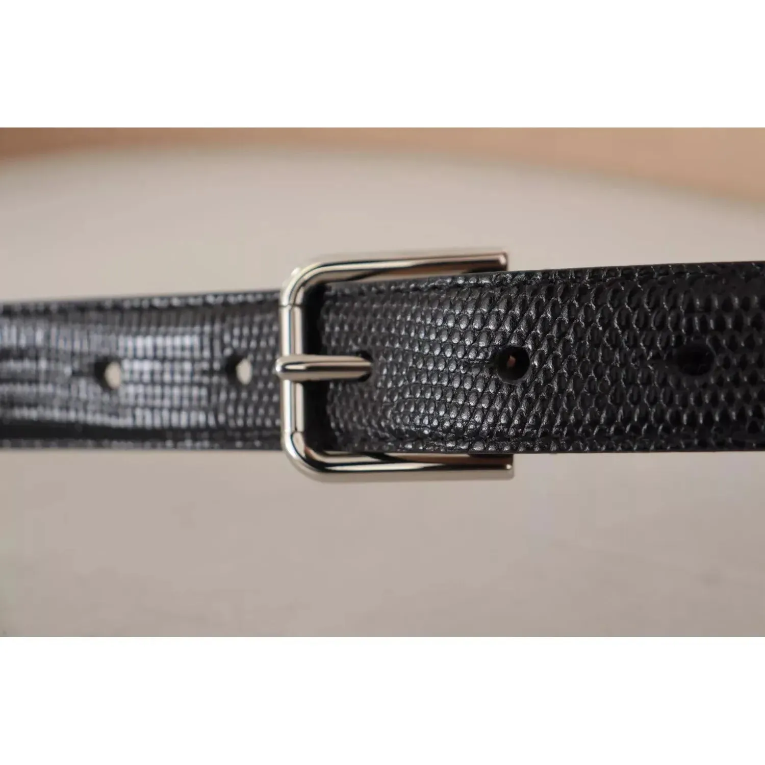 Dolce & Gabbana Black Classic Leather Silver Metal Buckle Belt